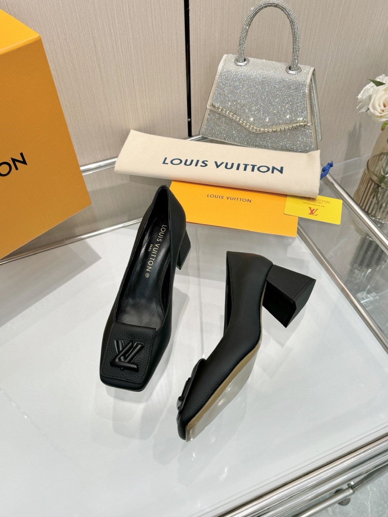 l0vis Vvtt0n heeled shoes